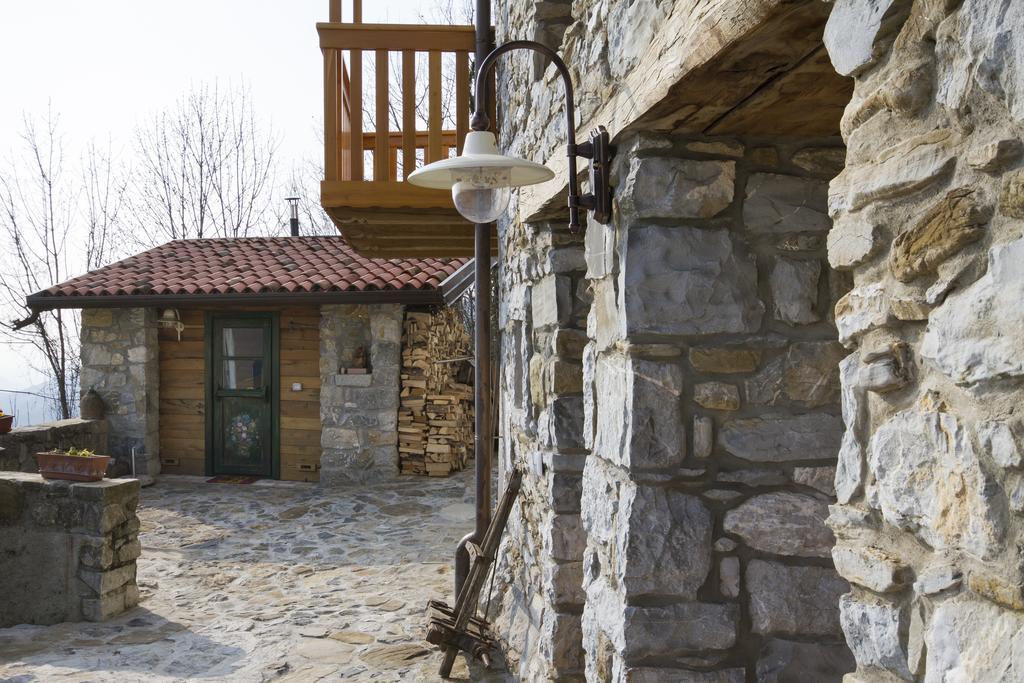 Casa Ursic Scrittore Grimacco المظهر الخارجي الصورة